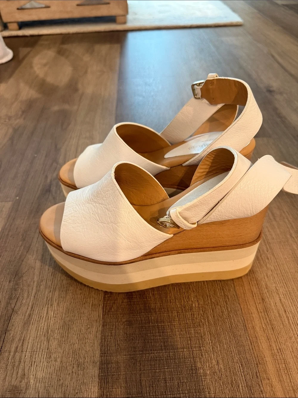 Paloma Barceló White Leather Platform Sandals